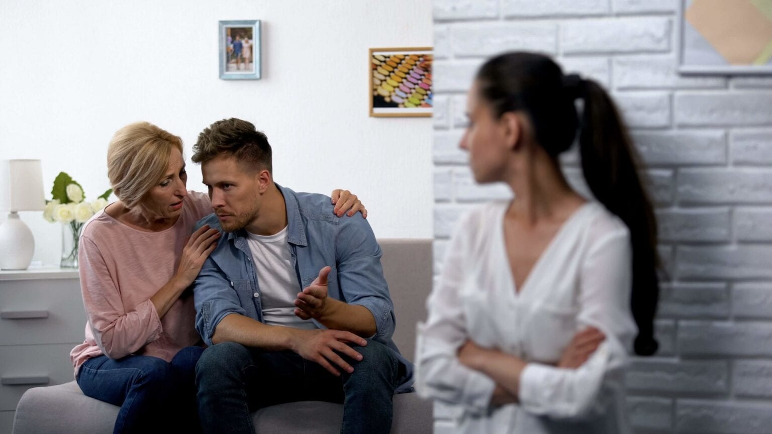 parents discussing how to deal with alcoholic child